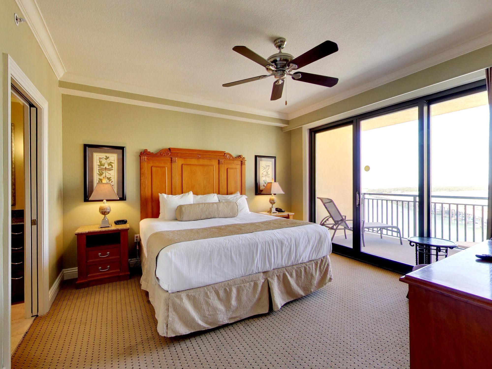 Emerald Grande Condominiums At Harborwalk Village Destin Exterior photo