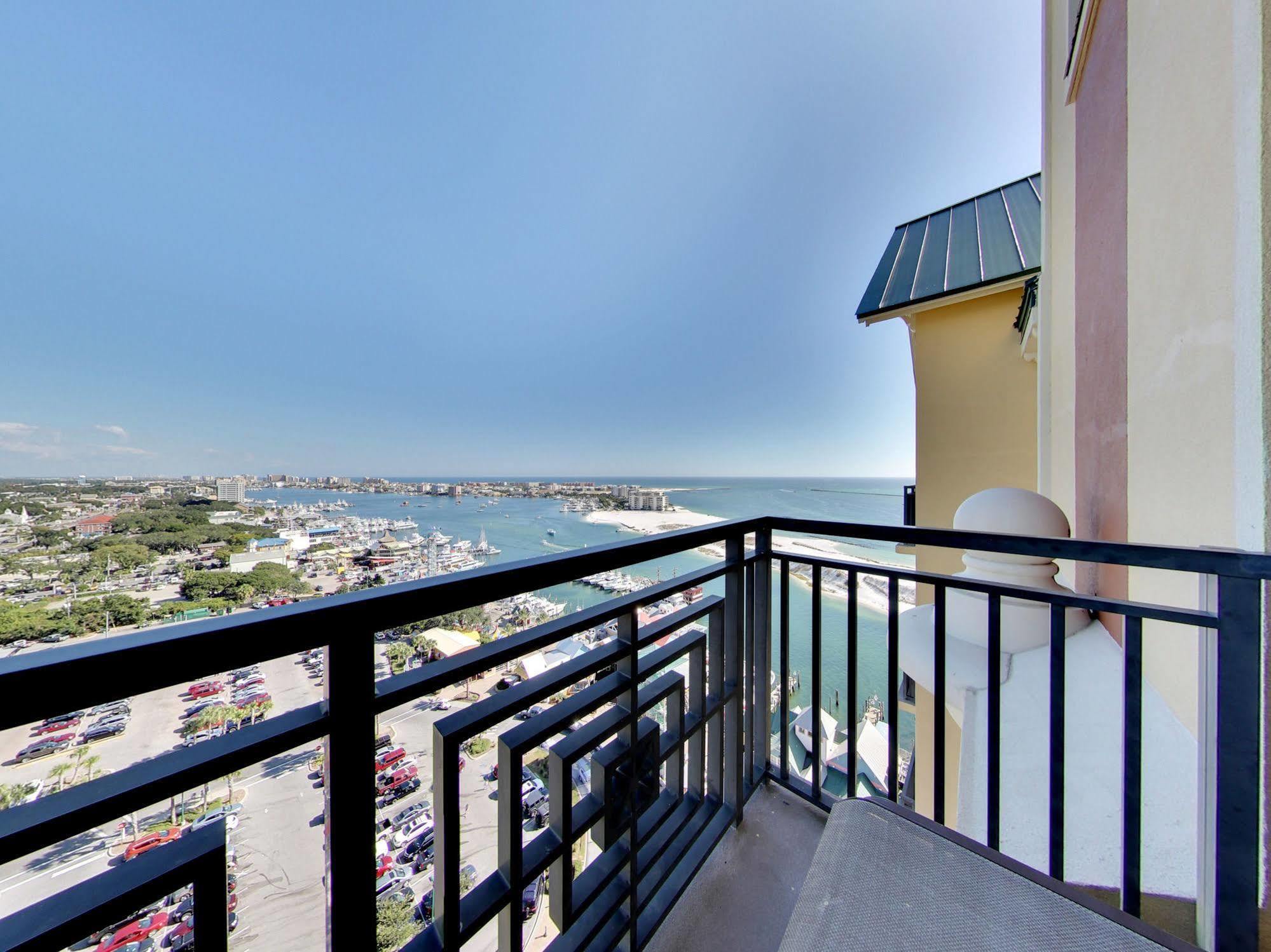 Emerald Grande Condominiums At Harborwalk Village Destin Exterior photo